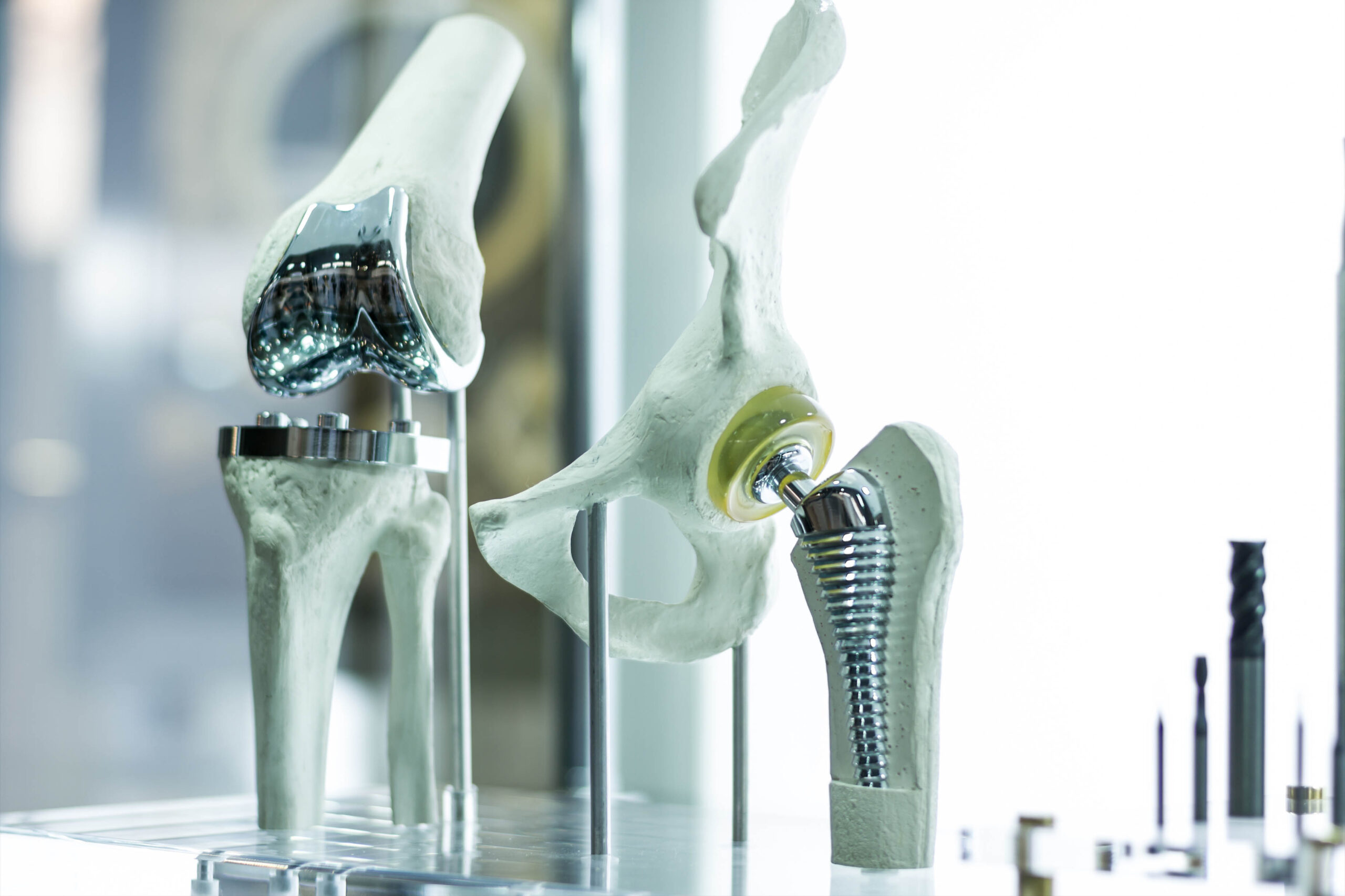 Modern medical devices, showing knee and hip prosthesis created by additive manufacturing